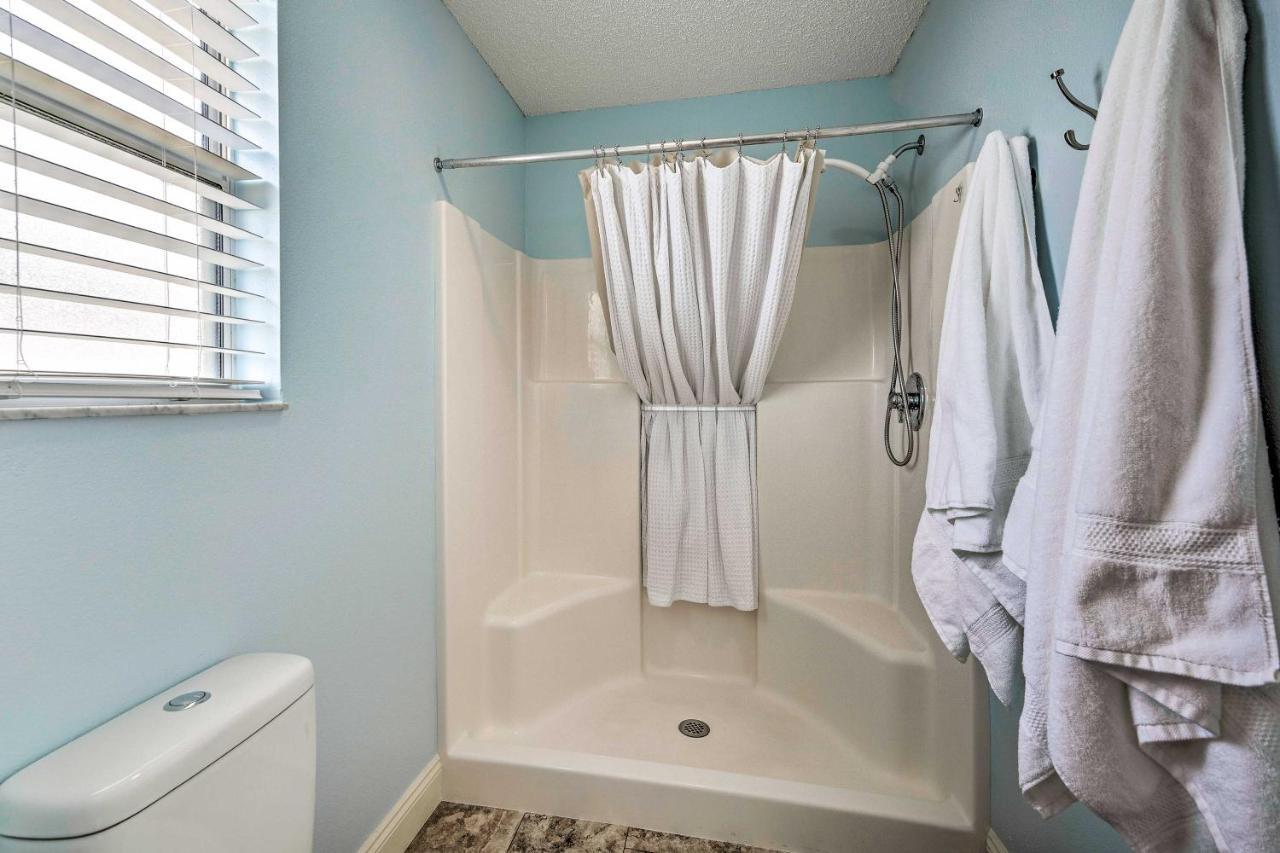 Home In The Villages With Lanai And Private Hot Tub! Eksteriør bilde